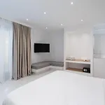 Hotel Cycladic & Fira (Santorini)