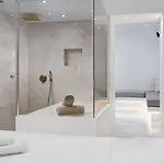 Hotel Cycladic & Fira (Santorini)