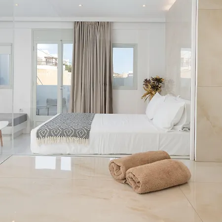 Hotel Cycladic &
