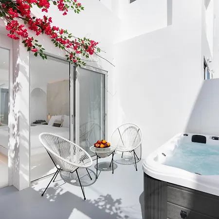 Cycladic & Hotel Fira (Santorini)