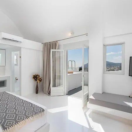 Hotel Cycladic & Fira (Santorini)