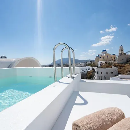 Cycladic & Hotel Fira (Santorini)