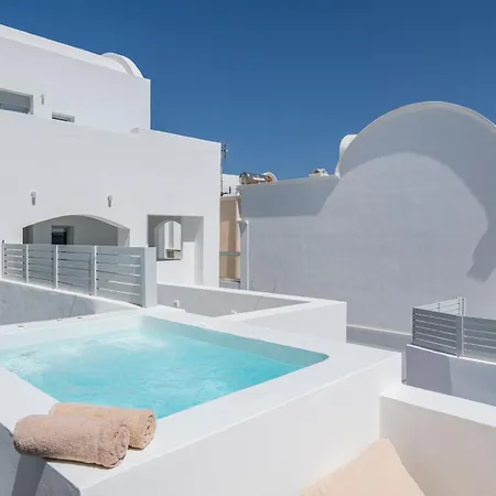 Hotel Cycladic & *
