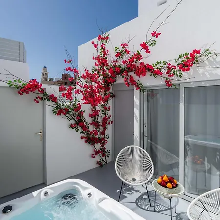 Cycladic & Hotel Fira (Santorini)