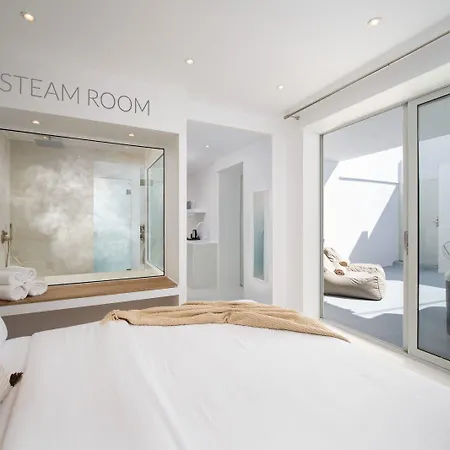 Cycladic & Hotel Fira (Santorini)