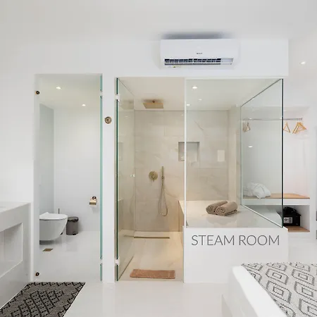 Hotel Cycladic & Fira (Santorini)