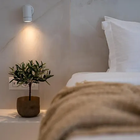 Cycladic & Hotel *