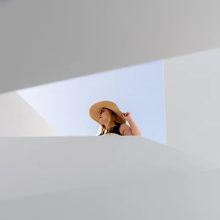Hotel Cycladic & *