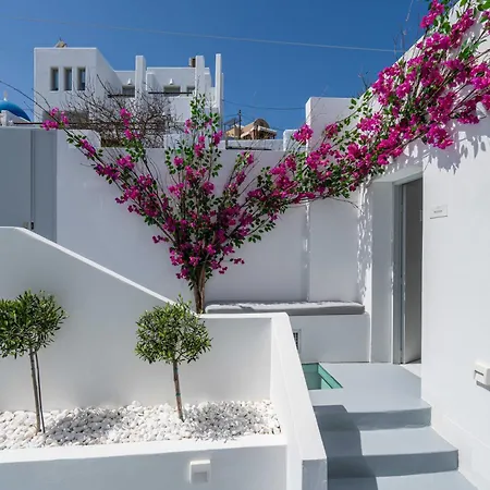 Hotel Cycladic & *