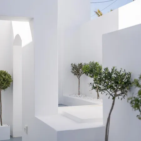 Cycladic & Hotel *